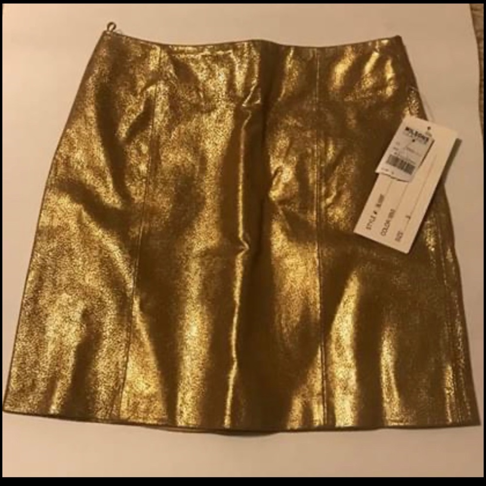 Wilson’s Leather Gold Skirt - New - Size 5/6 - Picture 2 of 4